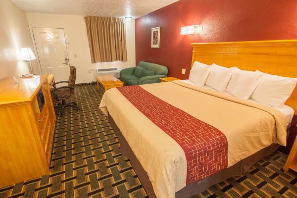 Hotel Red Roof Crossville (Woodlawn)